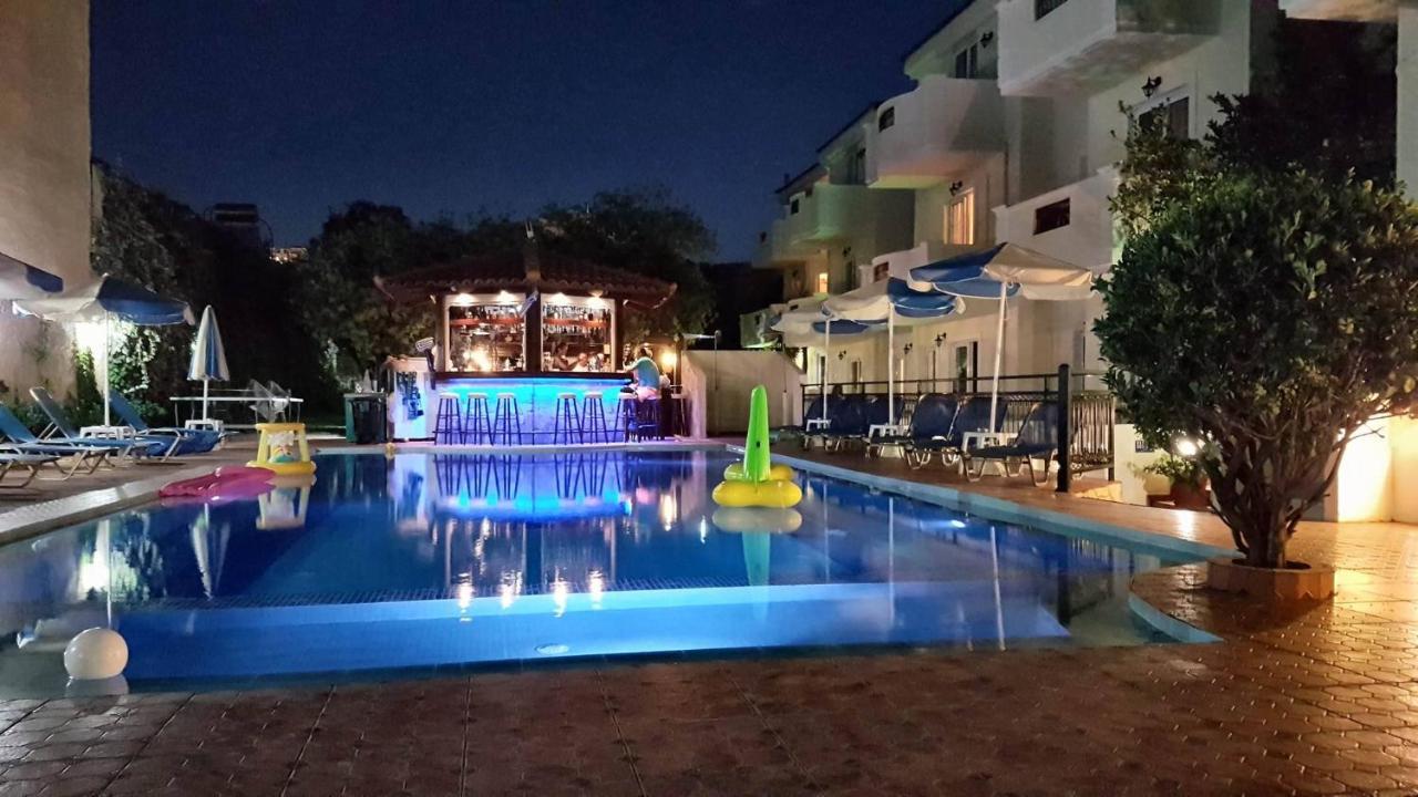 Sofia Studios & Apts Ayía Marína Buitenkant foto